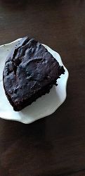 マヨネーズマジックでチョコレートケーキ焼きました。マヨネーズ使ってるなんてお友達にびっくりされてます